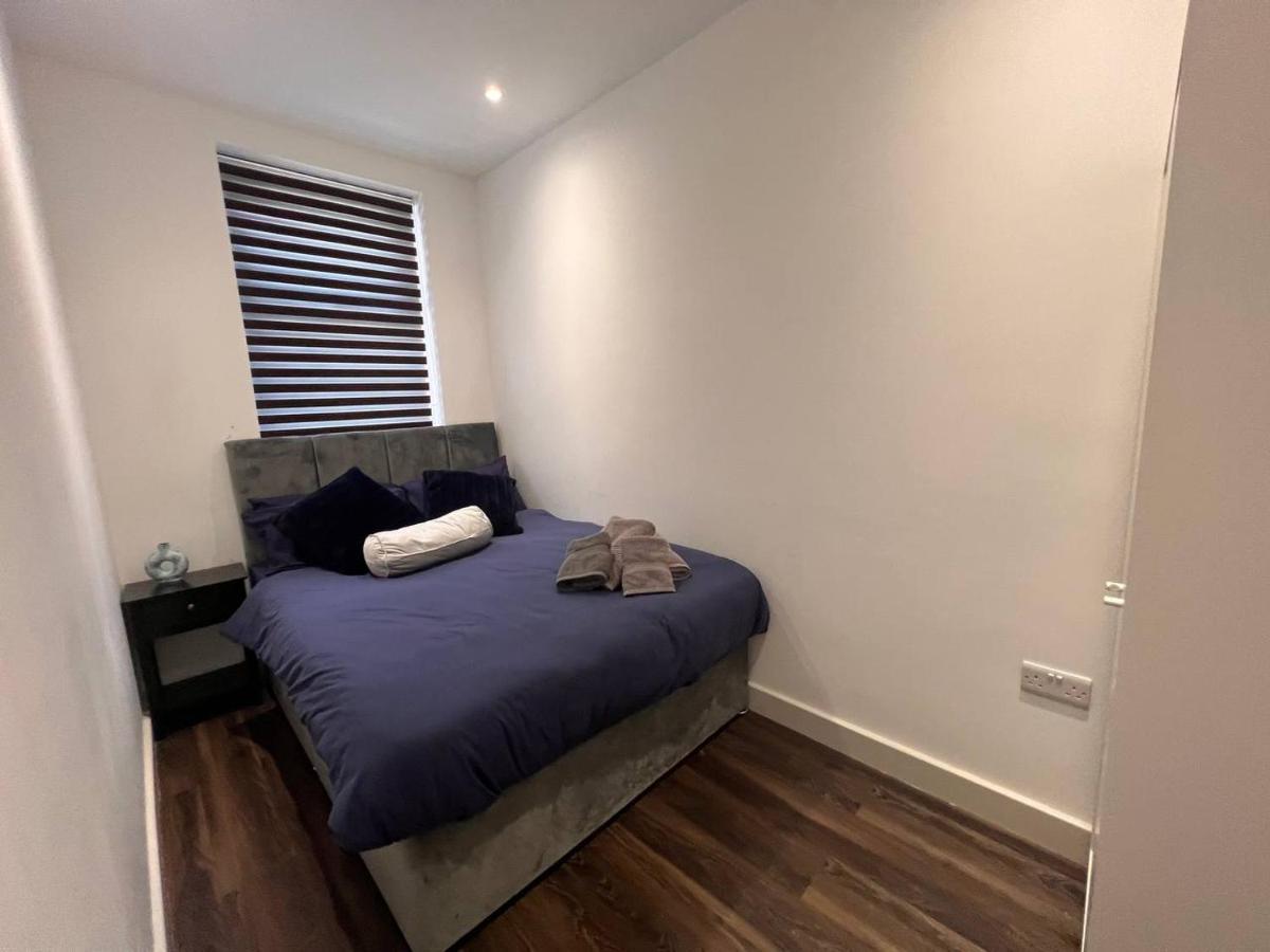 Star London Finchley Road 3-Bed Escape With Garden Apartment ภายนอก รูปภาพ